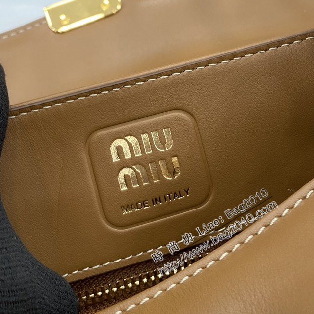 miumiu繆繆專櫃最新款法棍包手拎見肩背女包 jh2563型號：5BD265